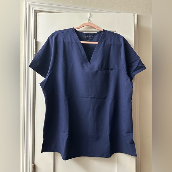 Mandala Scrubs One Pocket Top Navy - Picture 2 of 2